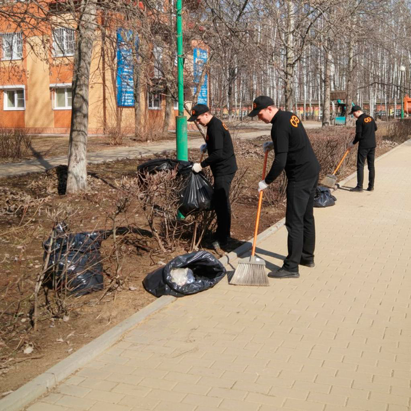 Уборка листьев в Сарапуле